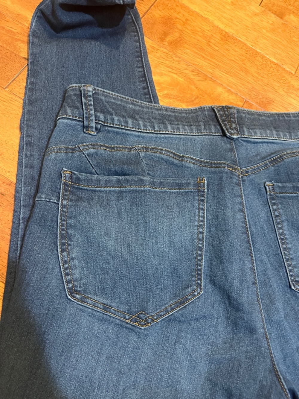 Democracy "Ab"solution stretch denim jeans featuring a no-gap elastic waistband - Picture 7 of 7